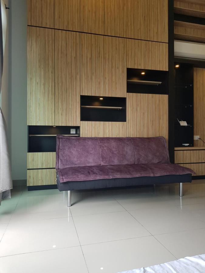 06- Austin Regency Taman Mount Austin Studio 4-5Pax ยะโฮร์บาห์รู ภายนอก รูปภาพ
