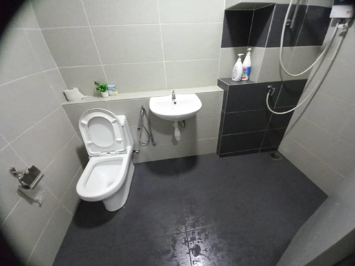 06- Austin Regency Taman Mount Austin Studio 4-5Pax ยะโฮร์บาห์รู ภายนอก รูปภาพ